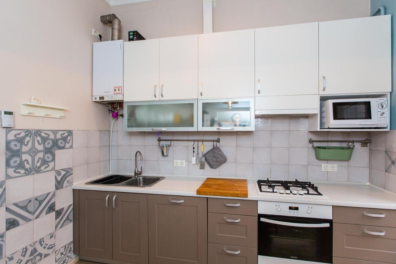 Light And Spacious Apartment On Gazova Str Львів Екстер'єр фото